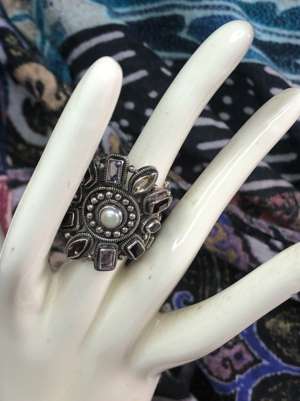 Gorgeous Multi-jeweled Designer Ring - Image 11