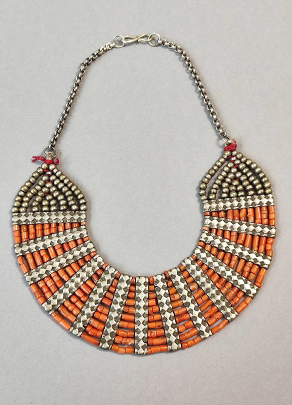 Beautiful North Indian Collar Necklace with Coral and Silver - Image 2