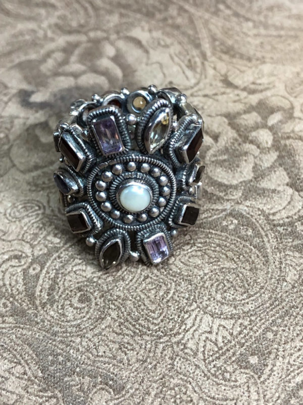 Gorgeous Multi-jeweled Designer Ring - Image 2