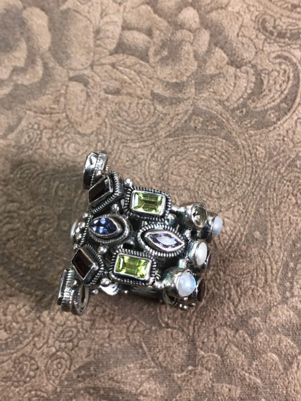 Gorgeous Multi-jeweled Designer Ring - Image 6