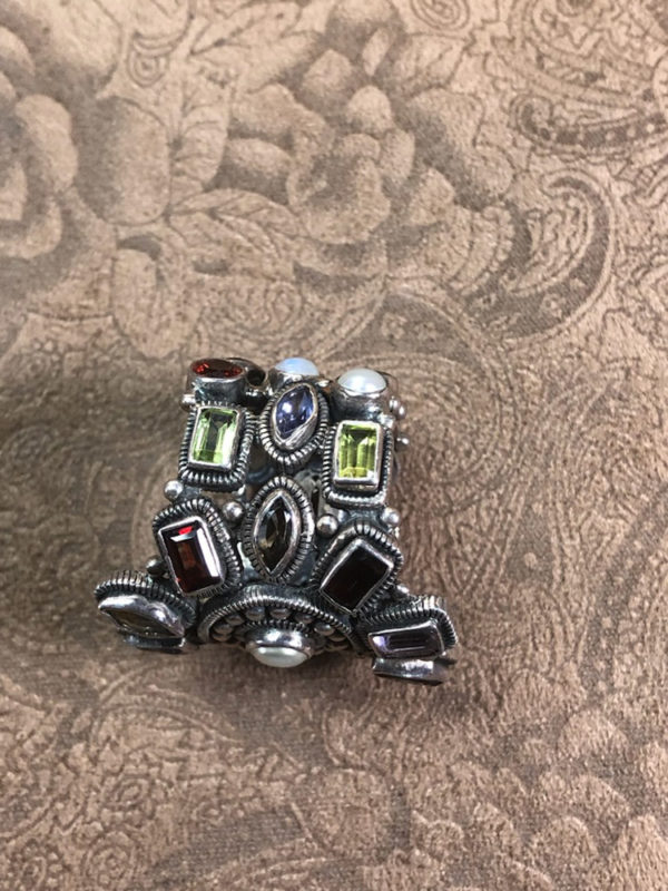 Gorgeous Multi-jeweled Designer Ring - Image 7