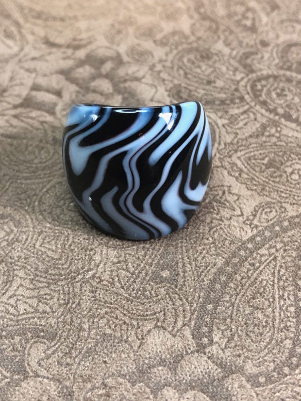 Black & White Murano Glass Ring - Image 3