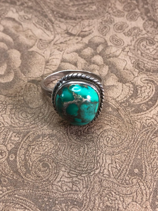 Bisbee Blue Turquoise Navajo Ring - Image 4
