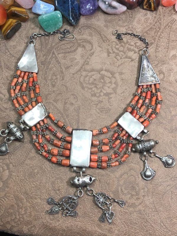 Sweet  and Rare Algerian Kabyle Coral and Silver Necklace - Image 4