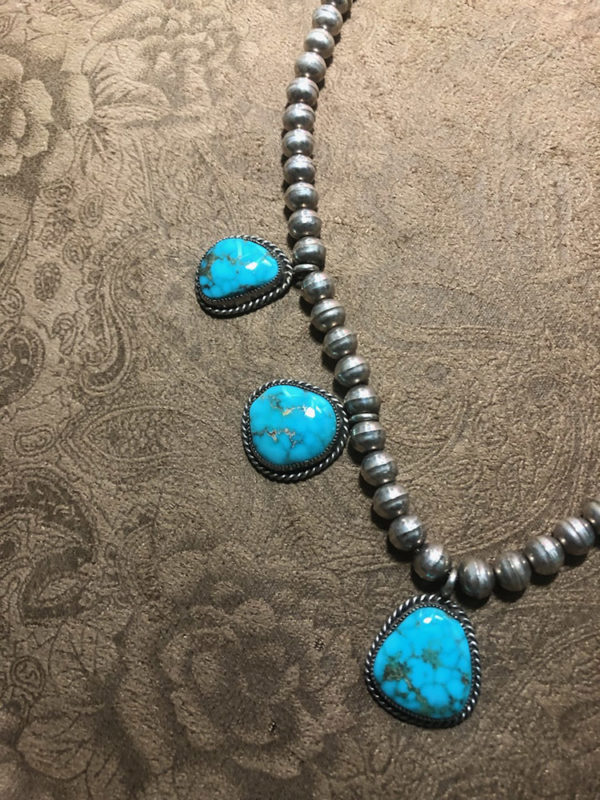 Gorgeous Bisbee Blue Turquoise Necklace - Image 4