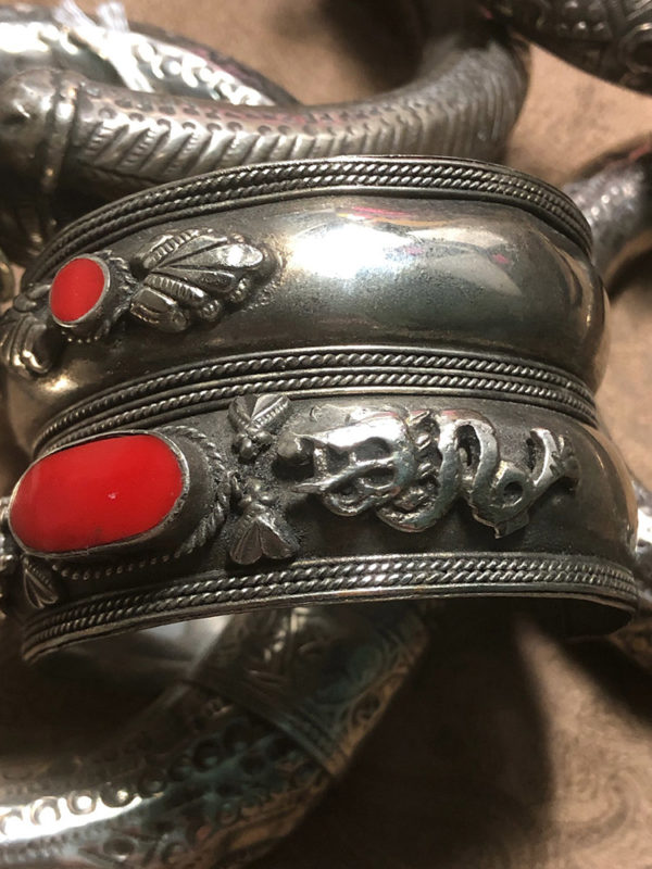 Asian Metal Bracelet - Image 5