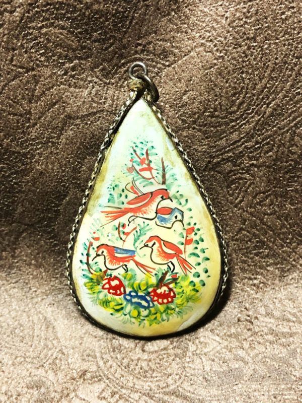 Hand-painted Persian Mother of Pearl Pendant - Image 5