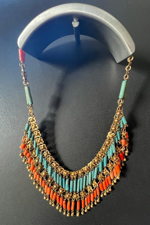 A Rare Complete Egyptian Revival Jewelry Set - Image 4