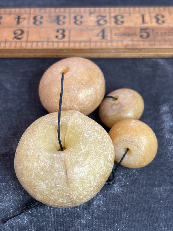 Vintage Pale Yellow Faux Amber Beads - Image 5