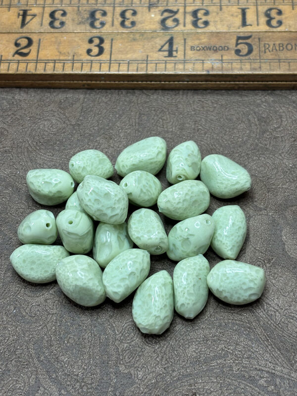 Vintage Venetian Mint Green Glass Beads - Image 3