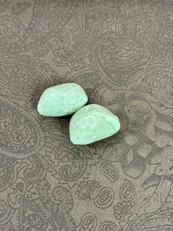 Vintage Venetian Mint Green Glass Beads - Image 4