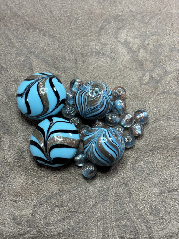 Sky Blue Gold Foil Feather Bead Mix - Image 2