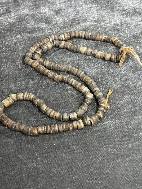 Vintage West African Krobo Beads - Image 4