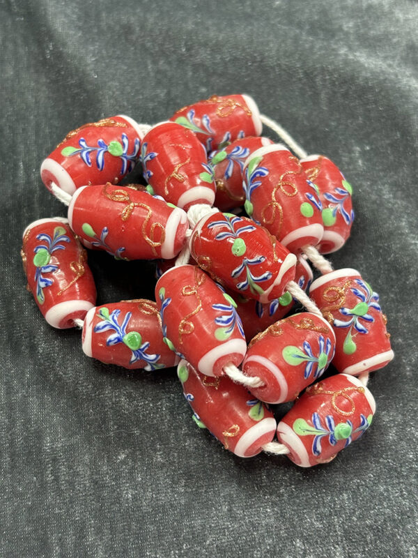 "Wedding Cake" Bead Short Strand - Image 2