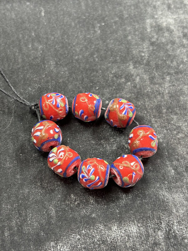 "Wedding Cake" Bead Short Strand - Image 2