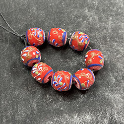 "Wedding Cake" Bead Short Strand
