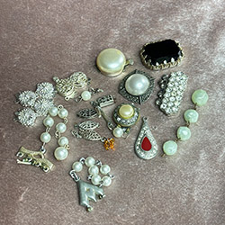 Vintage Clasps and Pendants Grab Bag