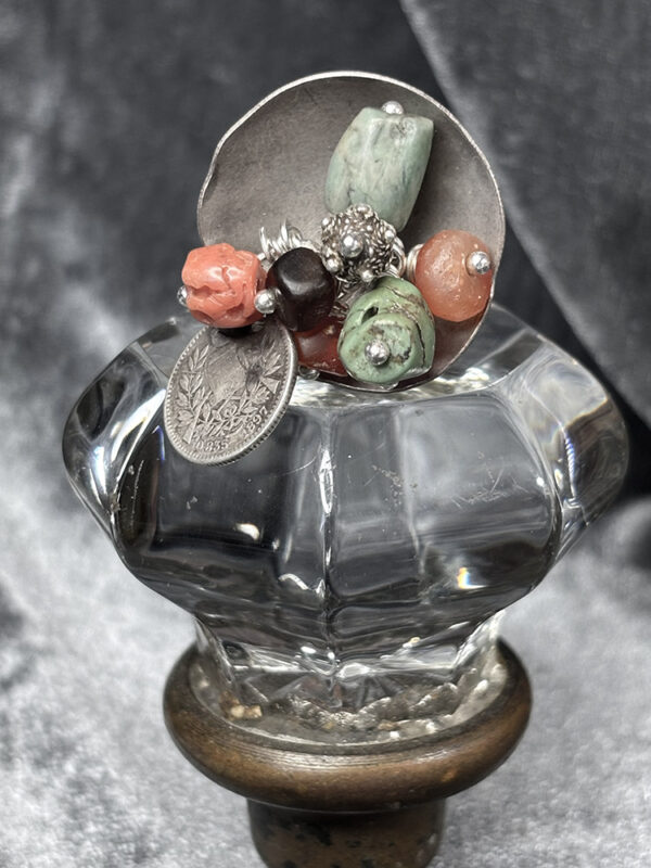 Funky Rare Treasure Beads Dangle Ring - Image 7