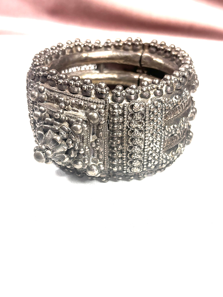 Rare Heavy Antique Silver Bracelet from Orissa/Odissa India - Image 4