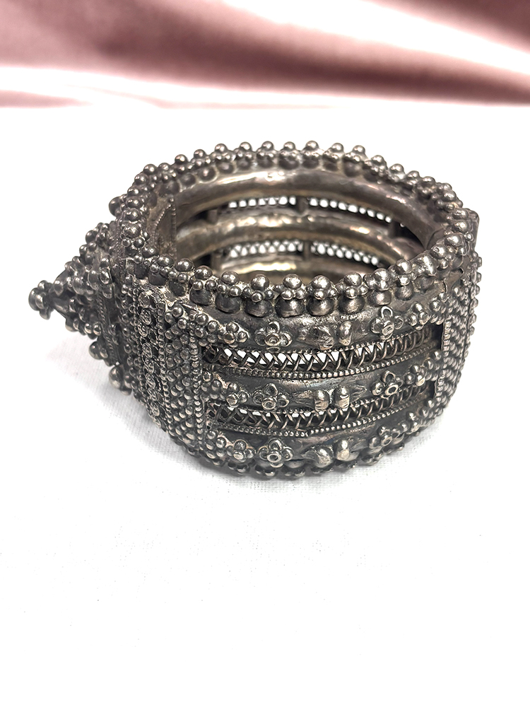Rare Heavy Antique Silver Bracelet from Orissa/Odissa India - Image 5