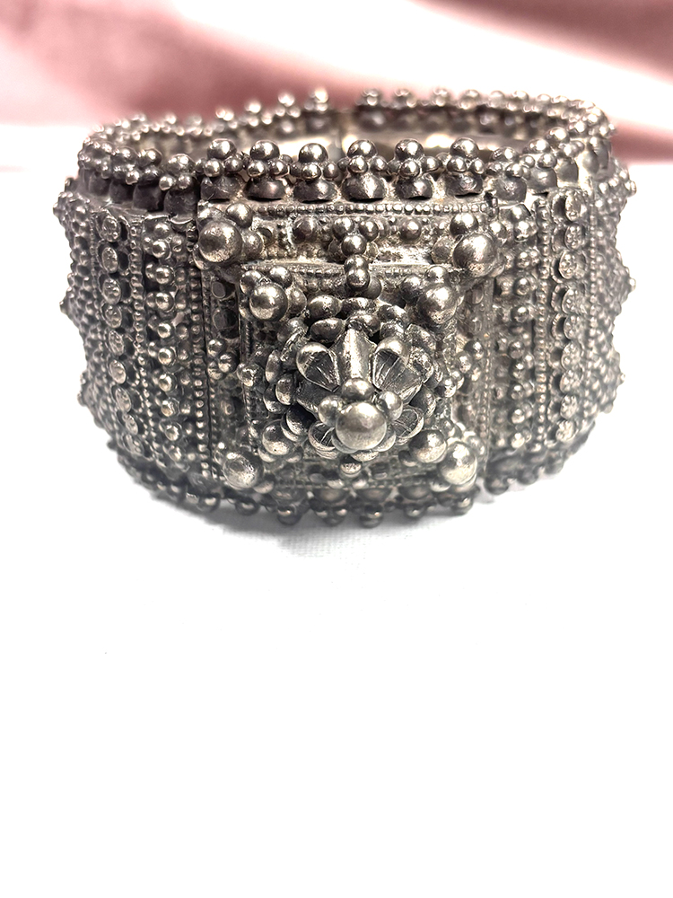 Rare Heavy Antique Silver Bracelet from Orissa/Odissa India