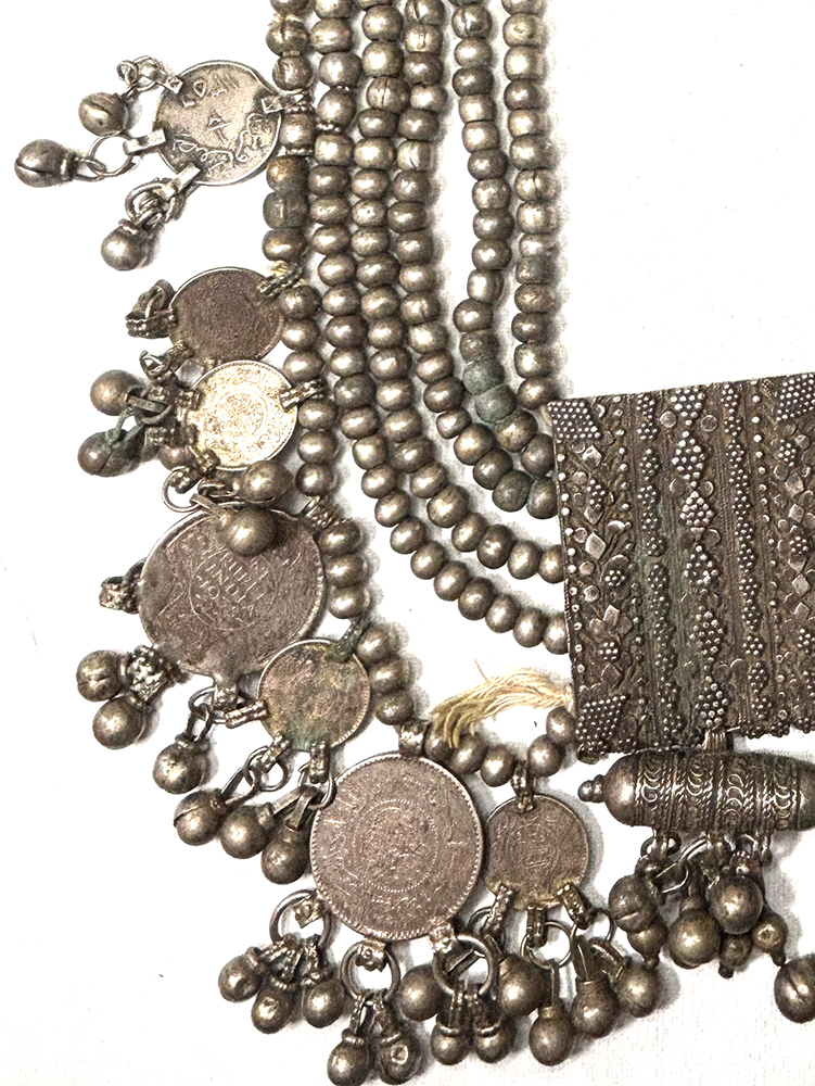Gorgeous Antique Silver Bedouin Necklace, Saudi Arabia - Image 2