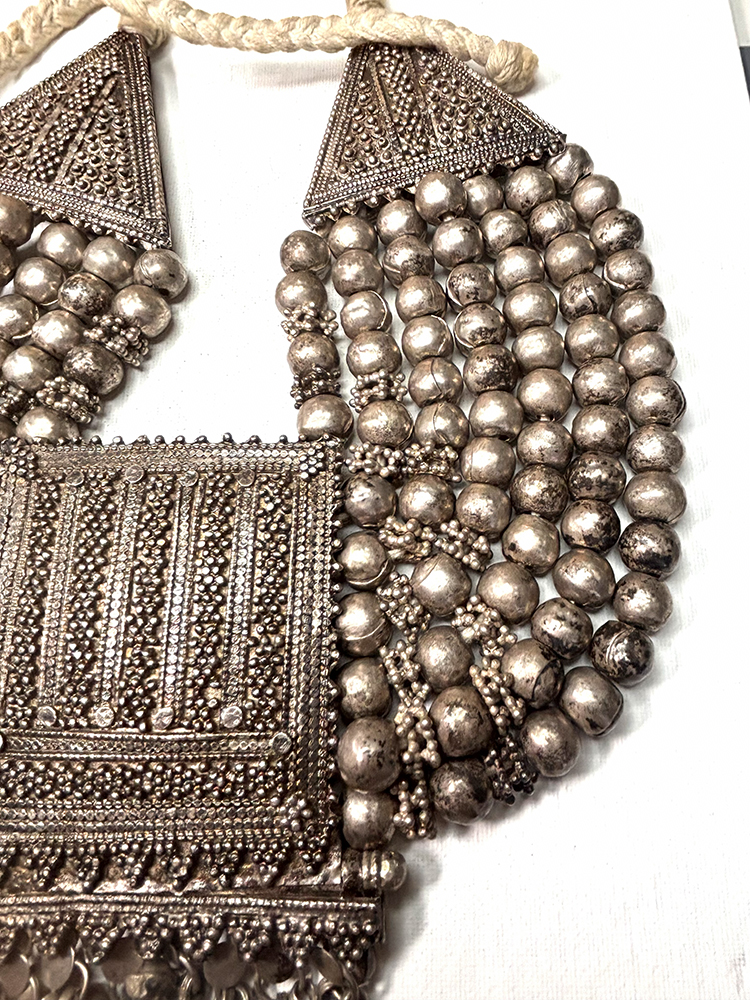 Saudi Arabia Harb Tribe Necklace - Image 2