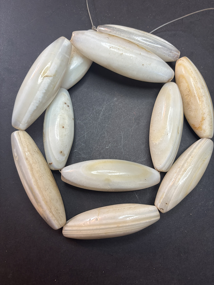 Gorgeous Large Antique Fulani Agate Strand