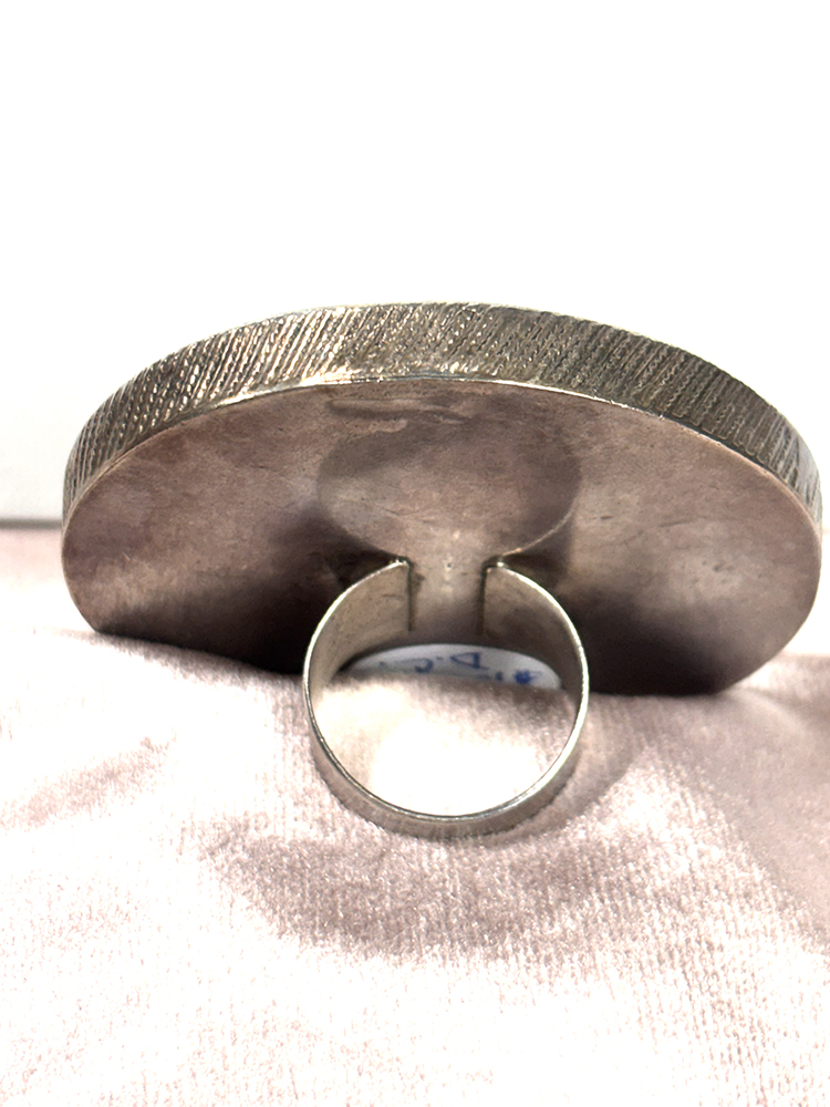 Beautiful Antique Silver Kazakh Matchmaker's Ring - Image 3